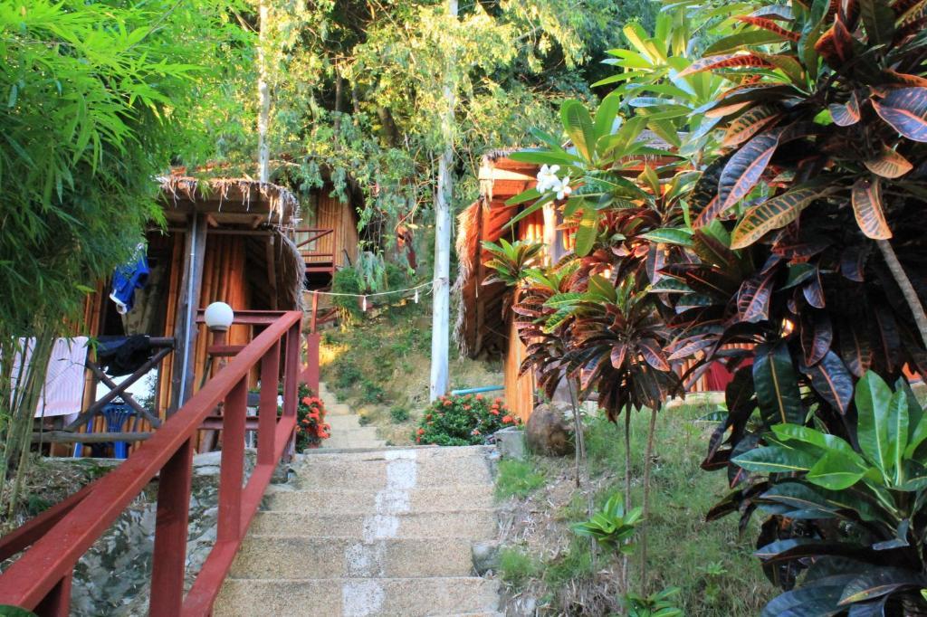 Bamboo Mountain View Phi Phi Resort Exterior photo