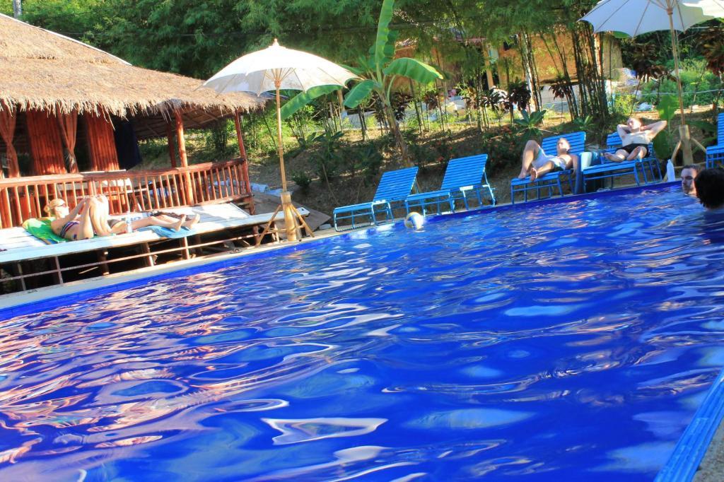 Bamboo Mountain View Phi Phi Resort Exterior photo