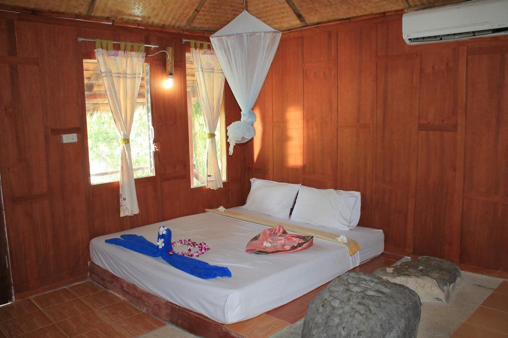 Bamboo Mountain View Phi Phi Resort Room photo